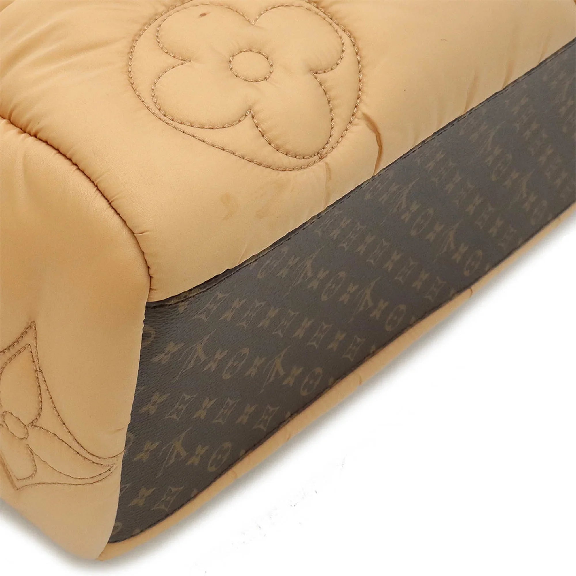VUITTON (Like Tote Beige Shoulder M59007 LOUIS Pre-Owned New) Pillow LV the GM On Handbag Bag Large Go