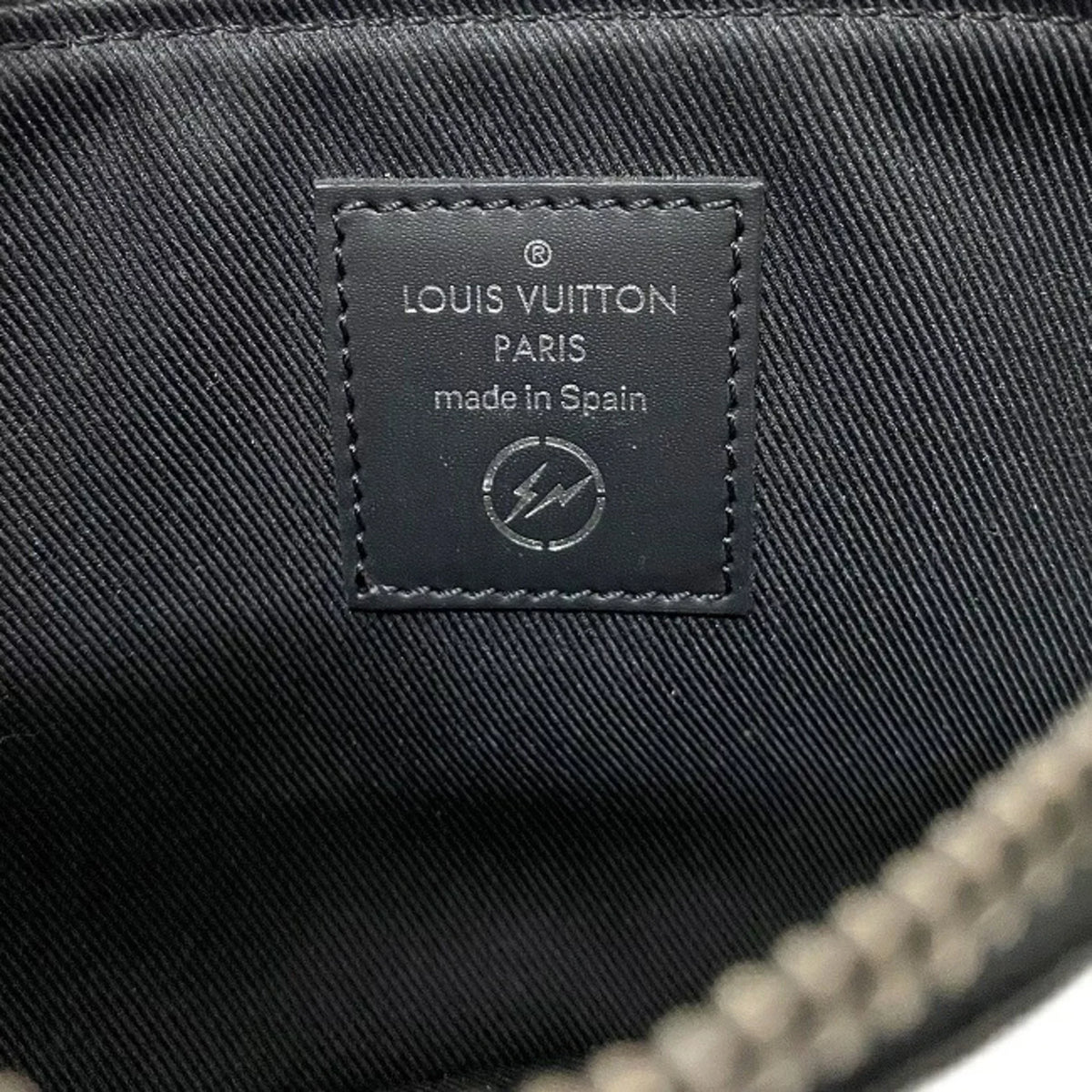 Louis Gray Black UB1137 Eclipse (Good) Hiroshi Pre-Owned VUITTON Fragment Monogram iPhone Fujiwara LOUIS Flash Vuitton Collaboration Rainbow M64433 Pouch