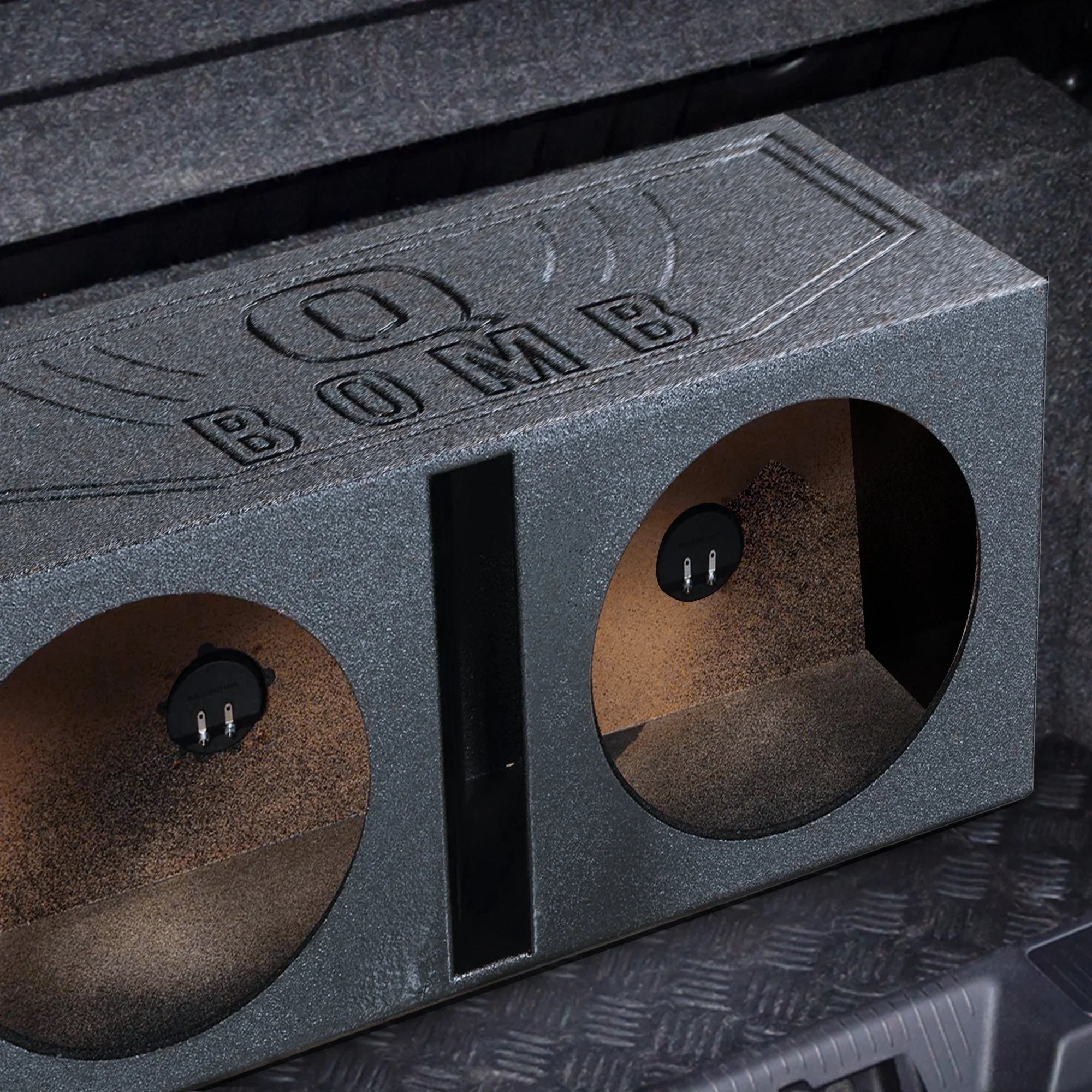 Port Spray w/ QPower Box Bedliner Sub Dual Subwoofer Vented 15" QBOMB15V