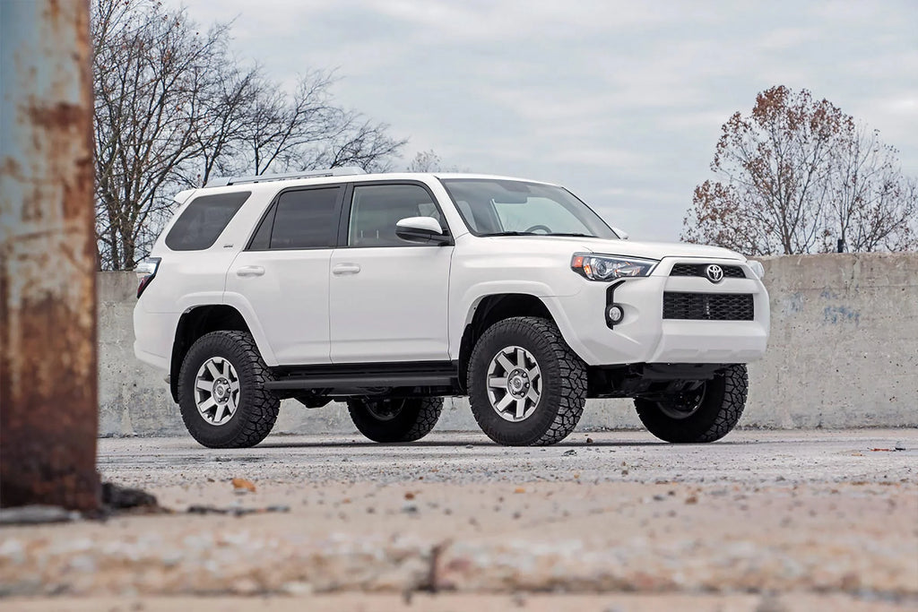'- TOYOTA 2007-2014 Kit Fits 4RUNNER, FJ 76031 for Coils Struts TOYOTA select: Rough Country 3" w/N3 FJ 4Runner/07-14 & CRUISER Lift 2003-2009 03-09