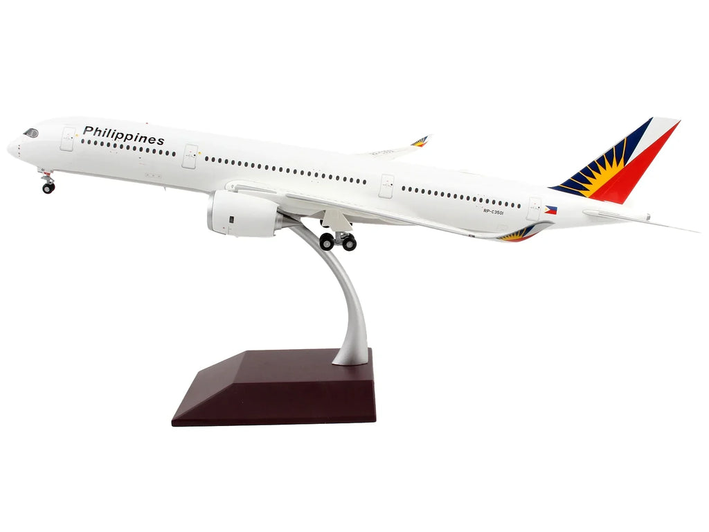 GeminiJets Airbus "Gemini Series 200" Graphics by Tail Diecast Aircraft with Model Commercial A350-900 White Airplane 1/200