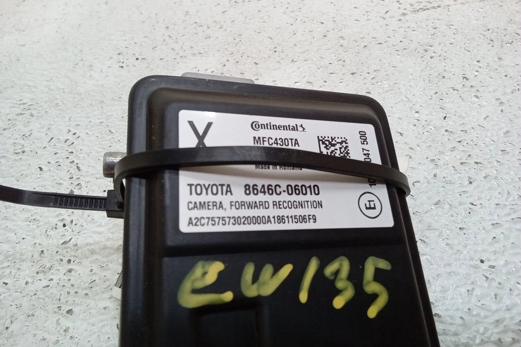 Camry 8646C-06010 Toyota Front Warning Departure OEM Pre-Owned Windshield (Good) Camera Lane 2018