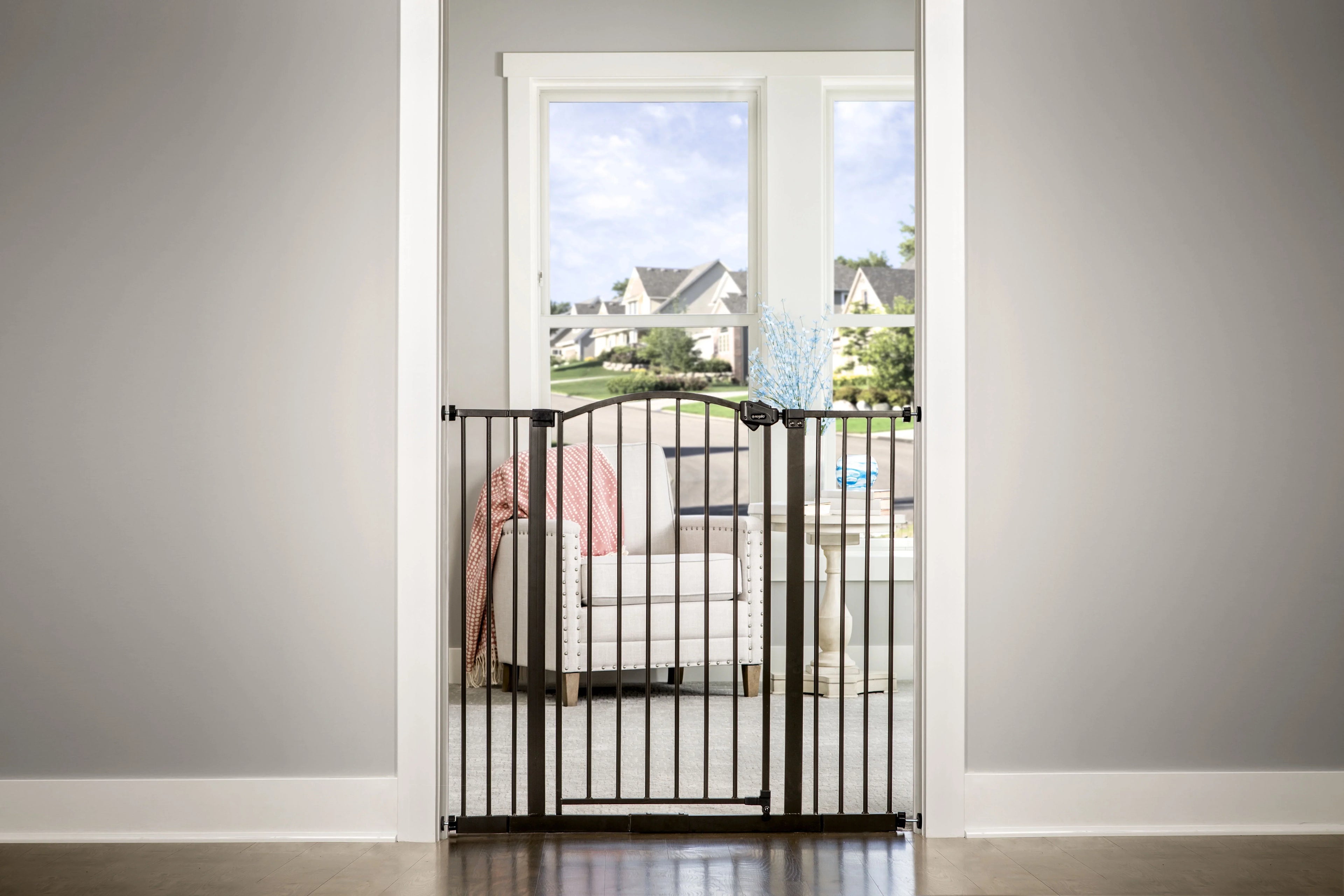 Tall Baby Gate, Regalo 6 24 Months, Arched Gate Décor to Safety Age Group Baby Bronze Extra