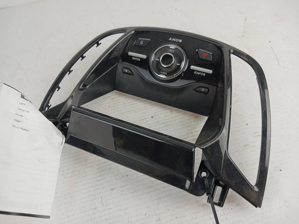 (Good) Pre-Owned Control Escape OEM 2013 Radio Sony Ford Panel