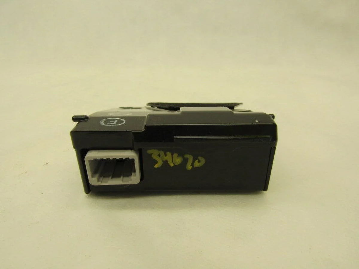 Departure 2016 2015 2017 LKQ Warning (Good) Pre-Owned Camera Lane Camry OEM Toyota