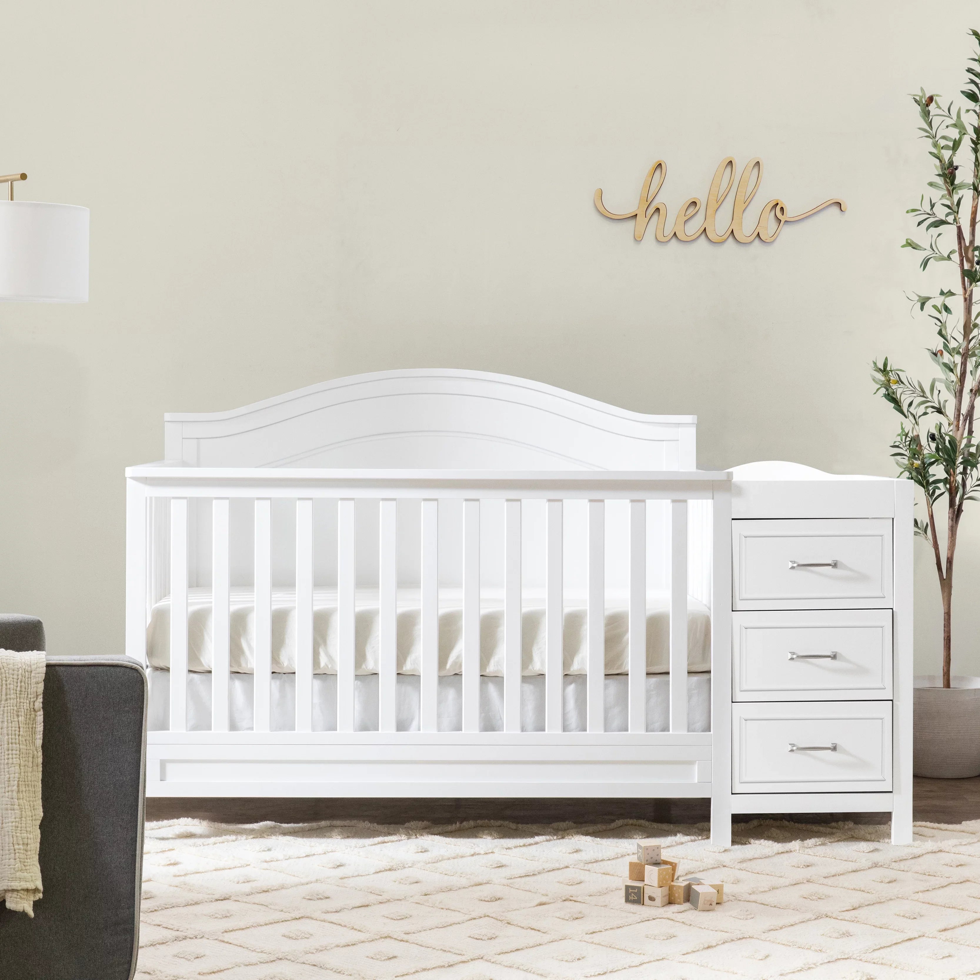 Changer 4-in-1 and Convertible in Charlie DaVinci Combo Crib White