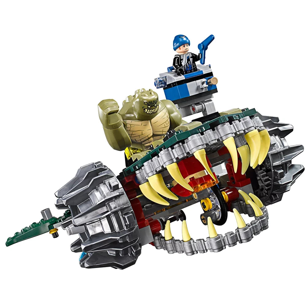 Heroes Smash Croc™ Super LEGO Killer Batman™: Sewer 76055